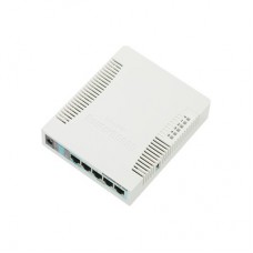 RouterBoard, 5 Puertos Gigabit Ethernet, 1 Puerto USB, WiFi 2.4 GHz 802.11b/g/n, Antena de 2.5 dbi hasta 1W de potencia